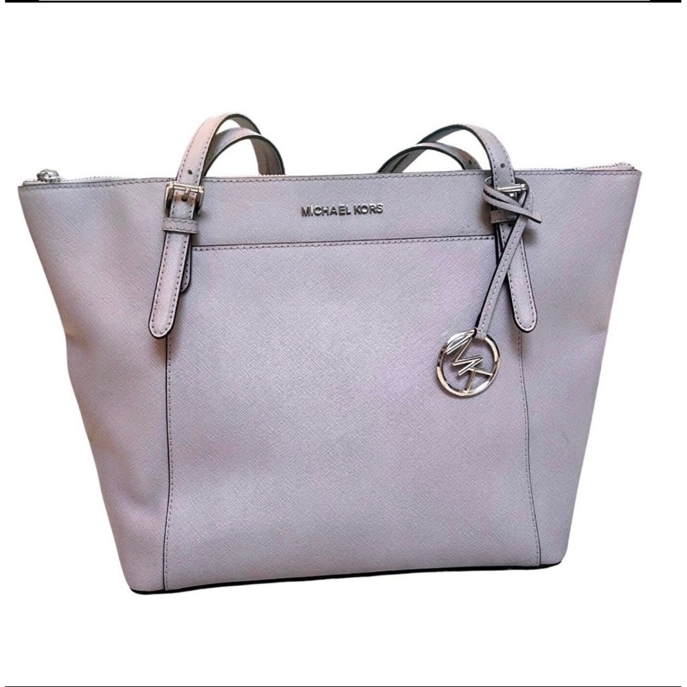 Michael Kors Voyager EastWest Lavender Saffiano Leather Tote Bag Silver Hardware - Picture 2 of 10